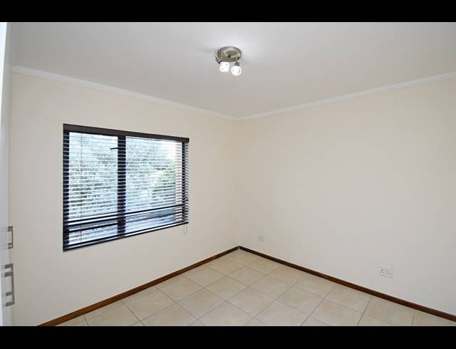 2 BEDROOM APARTMENT FOR SALE IN JACKAL CREEK GOLF ESTATE